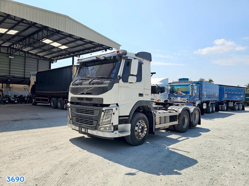 สิบล้อหัวลาก VOLVO FM 440 แรง ปี 2561 (3690)