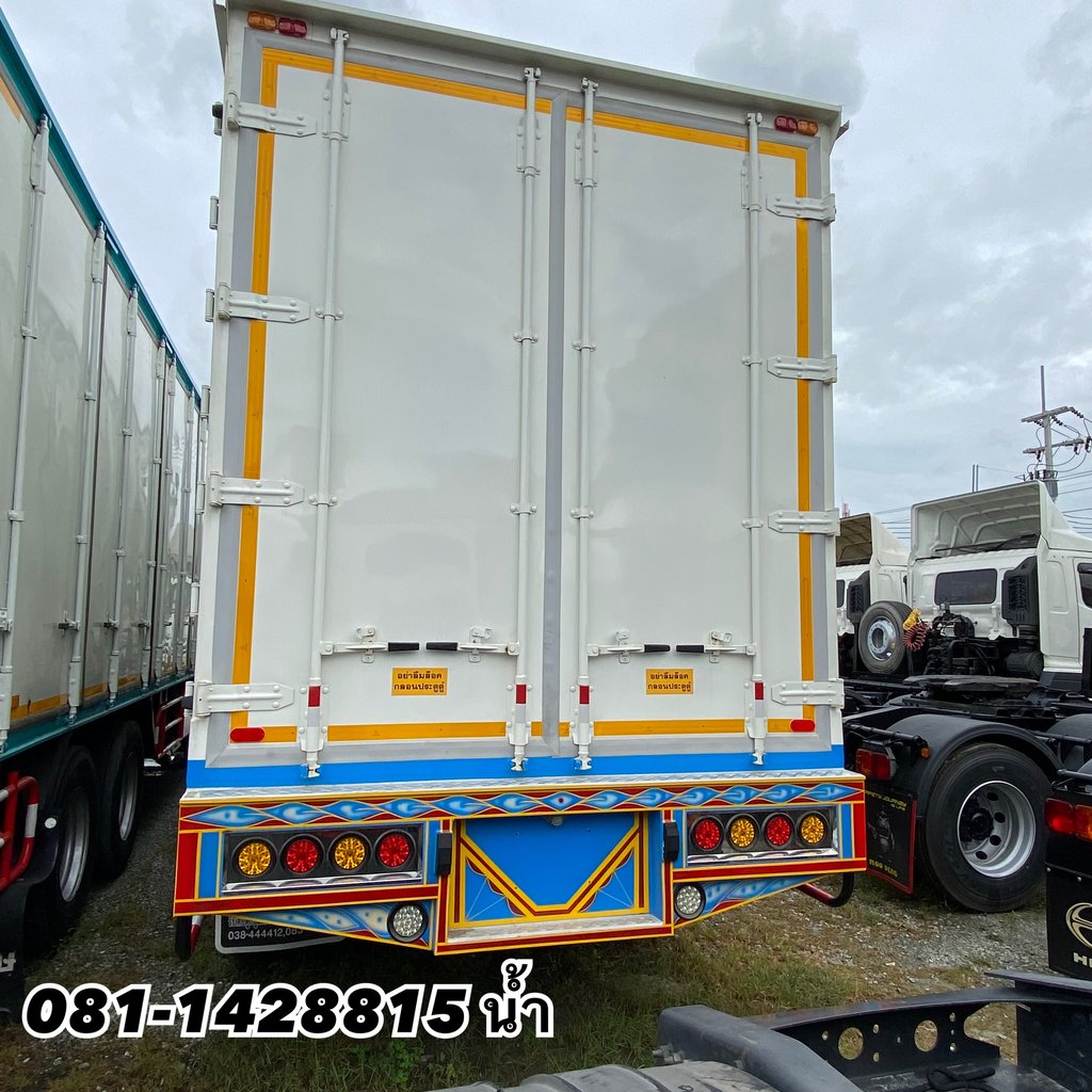 🚚 สิบล้อตู้ ISUZU FVM 240 แรง เพลาเดียว ปี 2556 (4822) 🚚 สิบล้อตู้ ISUZU FVM 240 แรง เพลาเดียว ปี 2556 (4822)