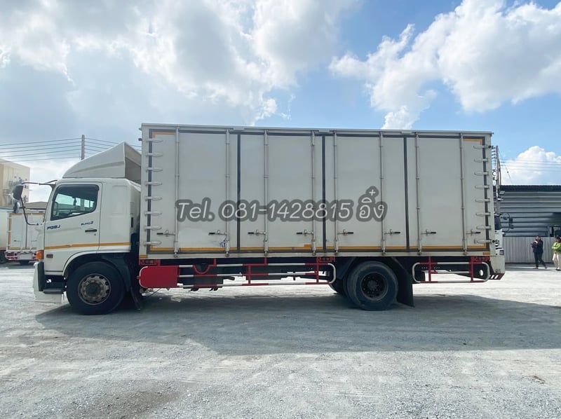 💥 รถเข้าใหม่ล่าสุด Vายตัดราคาพิเศษ💥 หกล้อตู้สิบบาน HINO FG8J 240 แรง ปี2560 (7915) 💥 รถเข้าใหม่ล่าสุด Vายตัดราคาพิเศษ💥 หกล้อตู้สิบบาน HINO FG8J 240 แรง ปี2560 (7915)