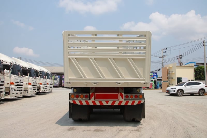 สิบล้อดั้มพ์ HINO FM1A 344 แรง ปี 2560 + หางดั้มพ์ สามเพลา อู่แม็กเทรลเลอร์ ปี 2565 (2539 3778) 