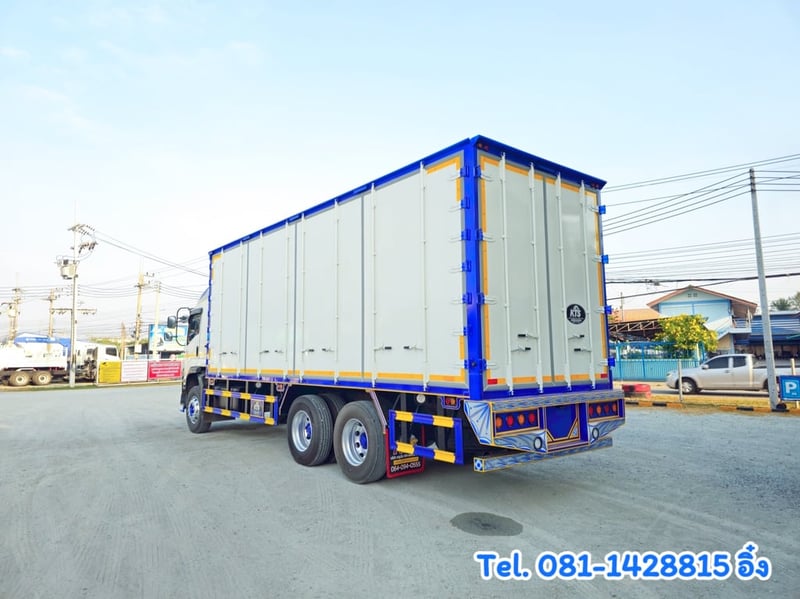 สิบล้อตู้สิบบาน ISUZU FVM 240 แรง ปี 2561 (1517)