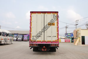 💥💥ลดล้างสต๊อก ลด 140,000 บาท💥💥  หกล้อตู้สิบบาน ISUZU FTR 240 แรง ปี 2565 (5322)