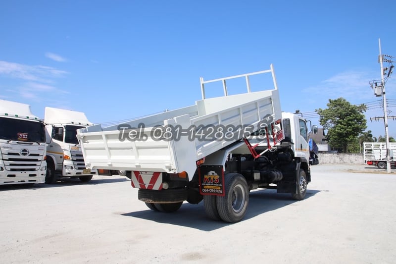 หกล้อดั้มพ์ ISUZU FTR 240 แรง ปี 2566 (3266)
