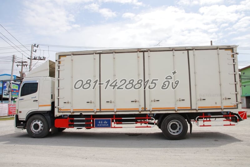 💥ลดล้างสต๊อก ลด 150,000 บาท💥 หกล้อตู้สิบบาน HINO FG8J 240 แรง ปี 2561 (4378) 💥ลดล้างสต๊อก ลด 150,000 บาท💥 หกล้อตู้สิบบาน HINO FG8J 240 แรง ปี 2561 (4378)