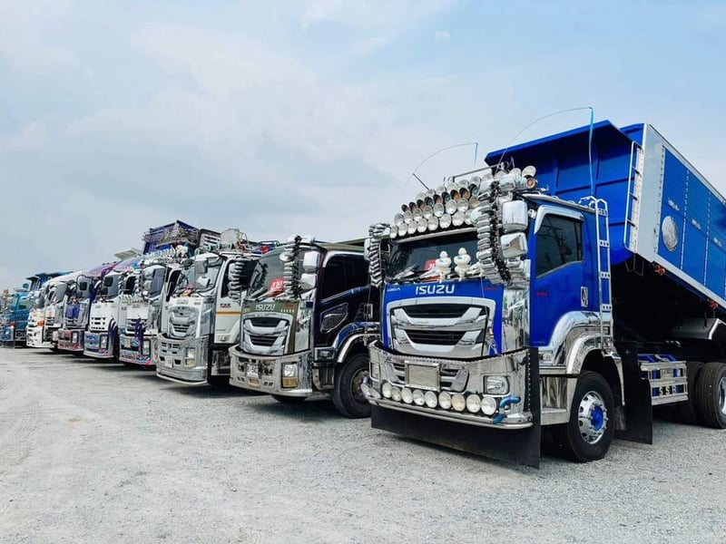 #สิบล้อหัวลาก #สิบล้อตู้ #สิบล้อดั้ม #หกล้อหัวลาก #หกล้อตู้สิบบาน 