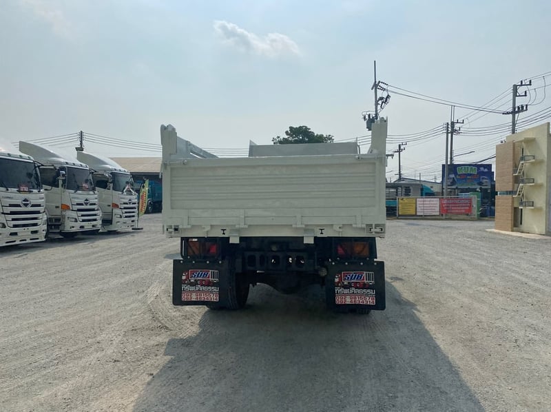 หกล้อดั้มพ์  ISUZU FRR 210  แรง ปี 2566 (4606)