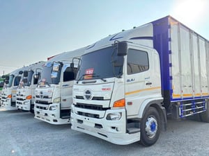 รถตู้สิบบาน