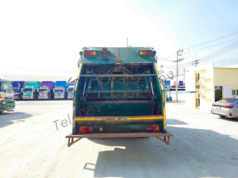 หกล้อบรรทุกขยะ HINO FG8J 240 แรง ปี 2566(4084) หกล้อบรรทุกขยะ HINO FG8J 240 แรง ปี 2566(4084)