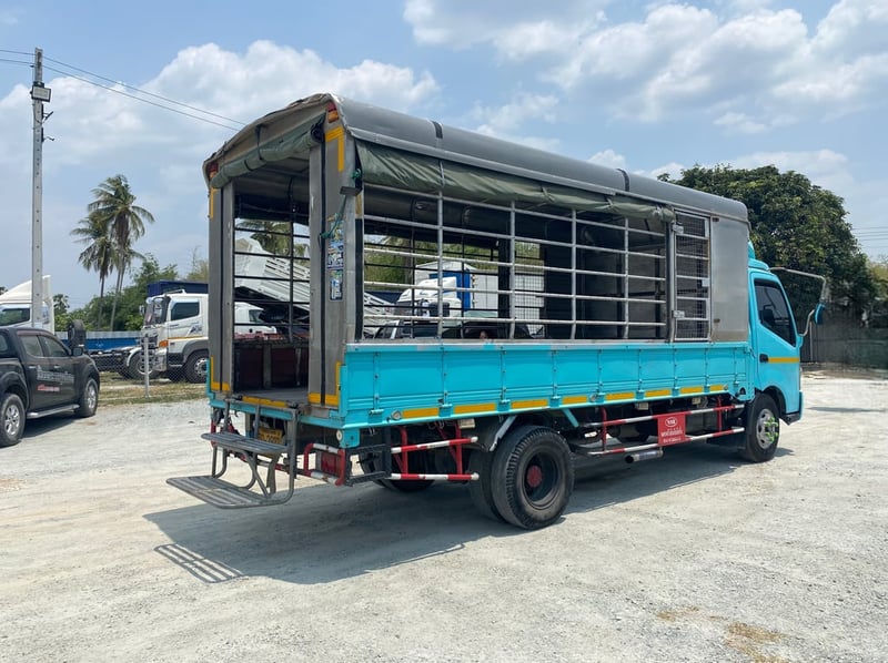 หกล้อโดยสาร HINO XZU 150 แรง ปี 2561 (2872)