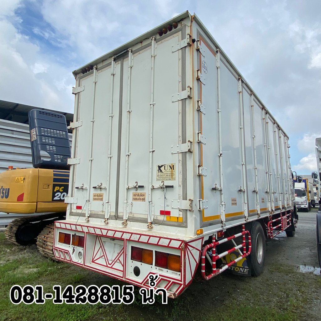 🚚 หกล้อตู้สิบบาน ISUZU FTR 240 แรง ปี 2558 (2715)