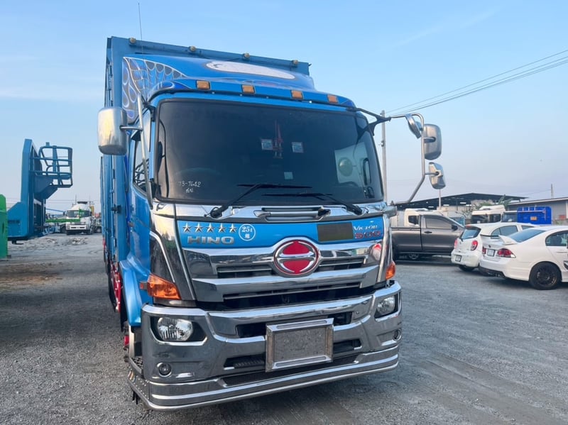 สิบล้อตู้สิบบานพ่วง HINO  FL8J 260 แรง ปี 2565 (7642,7643)