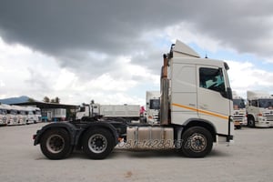 สิบล้อหัวลาก VOLVO FH 440 แรง ปี 2558 (8454) สิบล้อหัวลาก VOLVO FH 440 แรง ปี 2558 (8454)