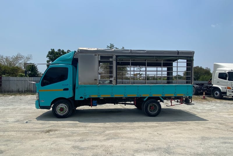 หกล้อโดยสาร HINO XZU 150 แรง ปี 2561 (2872)