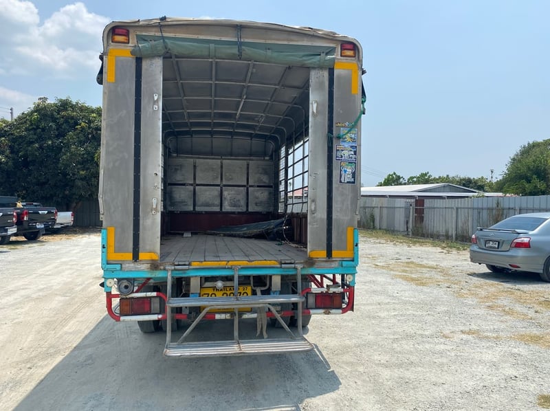 หกล้อโดยสาร HINO XZU 150 แรง ปี 2561 (2872)