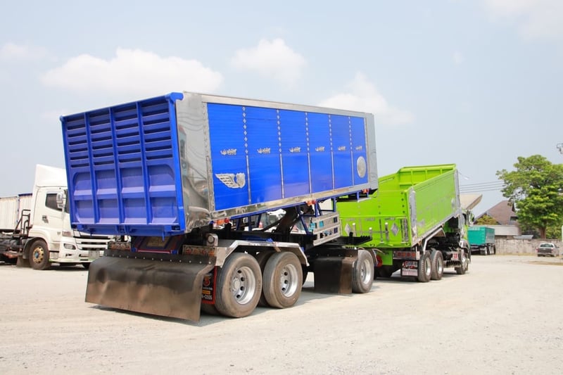 สิบล้อดั้มพ์ HINO FM1A 344 แรง ปี 2566 + หางดั้มพ์ สามเพลา อู่ ส.สมบัติ ปี 2566  (5902,5237)