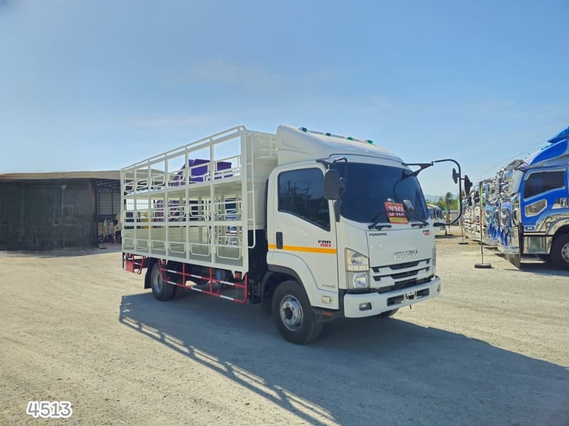 หกล้อคอก ISUZU FRR 210 แรง ปี 2564  (4513)