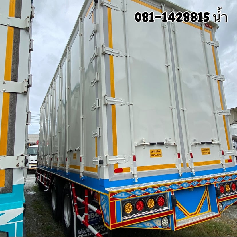 ISUZU FVM 240แรงม้า รถบรรทุก 10ล้อ ตู้แห้ง ปี2013 (4822) ISUZU FVM 240แรงม้า รถบรรทุก 10ล้อ ตู้แห้ง ปี2013 (4822)