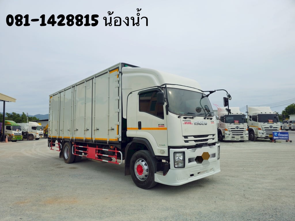 ISUZU FTR 240แรงม้า รถบรรทุก 6ล้อ ตู้แห้ง ปี2021 (5105) ISUZU FTR 240แรงม้า รถบรรทุก 6ล้อ ตู้แห้ง ปี2021 (5105)