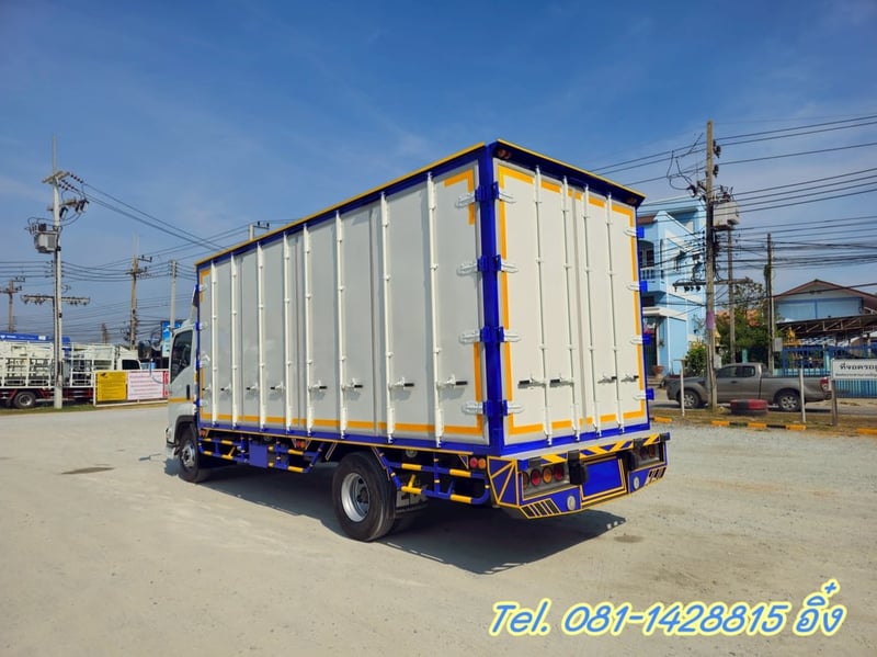 โปรลดกระหน่ำ ต่ำกว่าทุน #หกล้อตู้สิบบาน ISUZU FRR 210 แรง ปี 2566 (8215) โปรลดกระหน่ำ ต่ำกว่าทุน #หกล้อตู้สิบบาน ISUZU FRR 210 แรง ปี 2566 (8215)