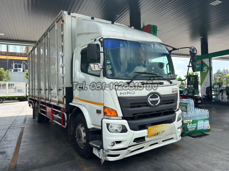 💥 รถเข้าใหม่ล่าสุด ￼Vายตัดราคาพิเศษ💥 หกล้อตู้สิบบาน HINO FG8J 240 แรง ปี2560 (7915)