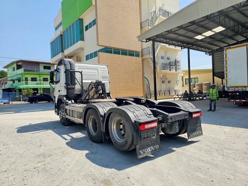 สิบล้อหัวลาก VOLVO FM 440 แรง ปี 2561 (3690)