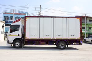 หกล้อตู้สิบบาน ISUZU FRR 210 แรงม้าปี 65 (2331) หกล้อตู้สิบบาน ISUZU FRR 210 แรงม้าปี 65 (2331)