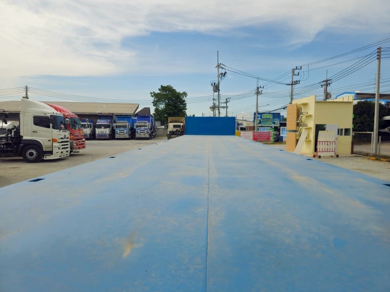 หางพื้นเรียบ สามเพลา อู่ ST ปี 2558 (8932)