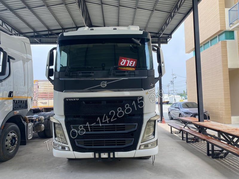 สิบล้อหัวลาก VOLVO FH 440 แรง ปี 2558 (8454) สิบล้อหัวลาก VOLVO FH 440 แรง ปี 2558 (8454)