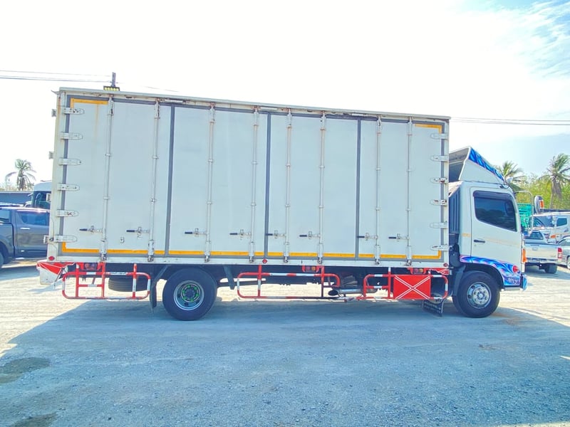 หกล้อตู้สิบบาน ISUZU FTR 240 แรง ปี 2554 (8574)