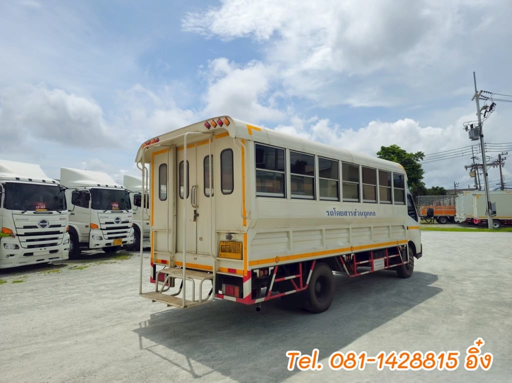 หกล้อโดยสาร HINO XZU 150 แรง ปี 2566 (2429)