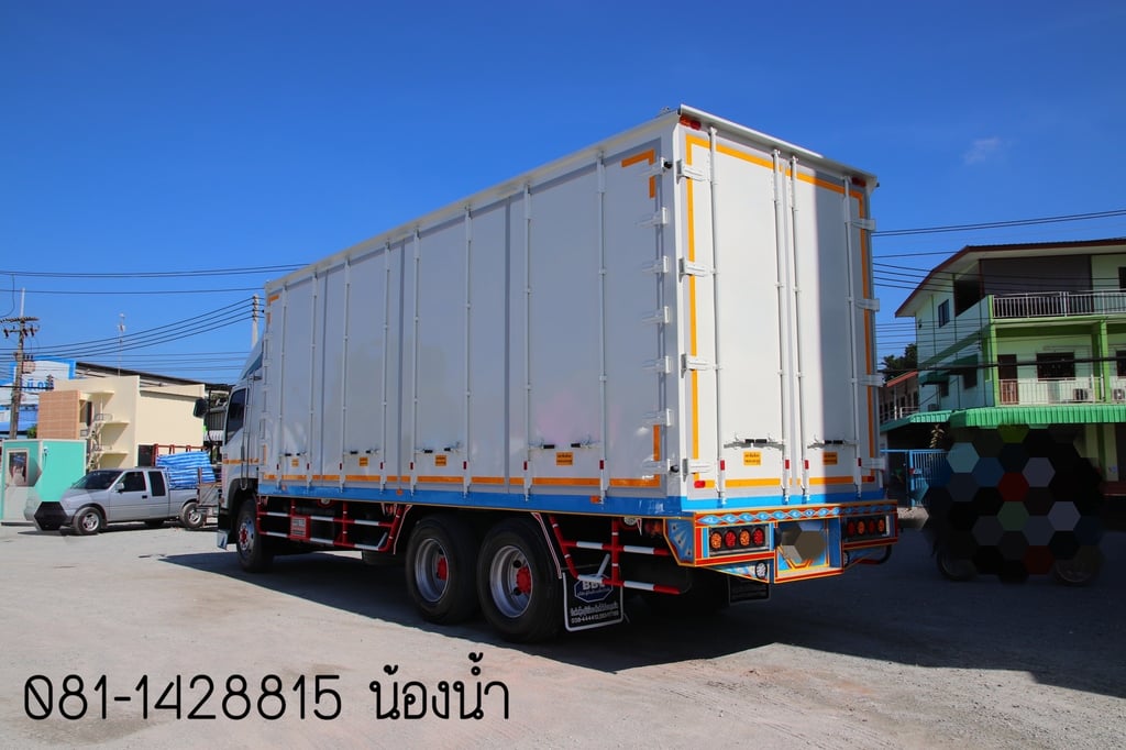 ISUZU FVM 240แรงม้า รถบรรทุก 10ล้อ ตู้แห้ง ปี2013(4822)