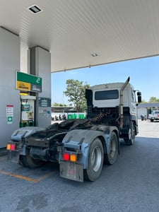 สิบล้อหัวลาก UD GWE 370 แรง ปี 2558 (3413) สิบล้อหัวลาก UD GWE 370 แรง ปี 2558 (3413)