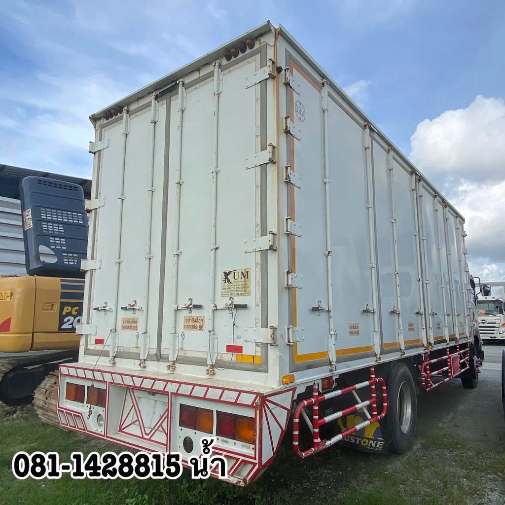 🚚 หกล้อตู้สิบบาน ISUZU FTR 240 แรง ปี 2558 (2715)