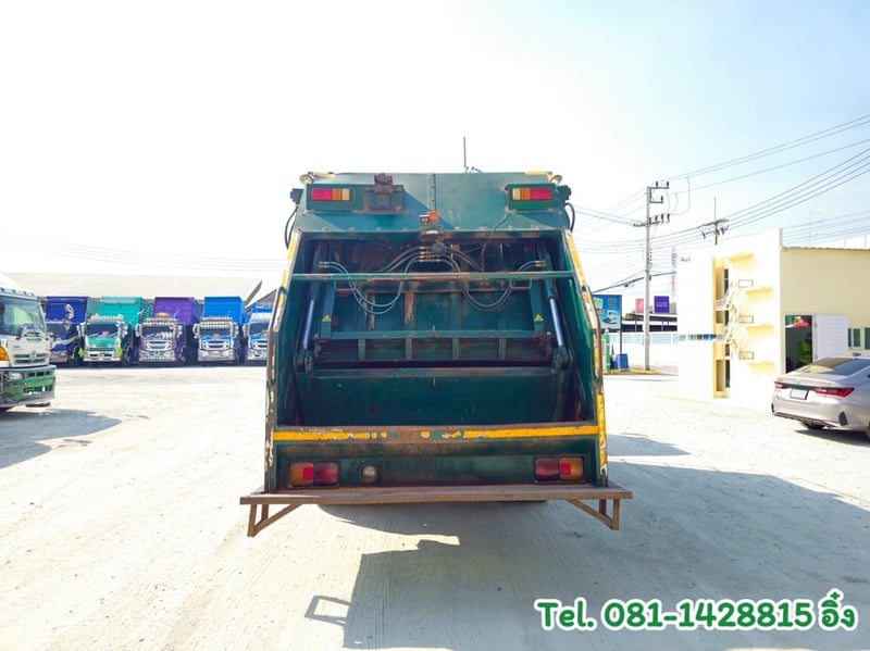 รถหกล้อบรรทุกขยะ HINO FG8J 240 แรง ปี2566 (4048)