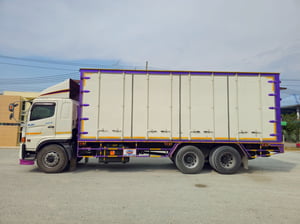 สิบล้อตู้สิบบาน HINO FL8J 260 แรง ปี 2560 (3133)