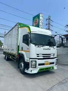 หกล้อตู้สิบบาน ISUZU FTR 240 ปี 2560 (0651)