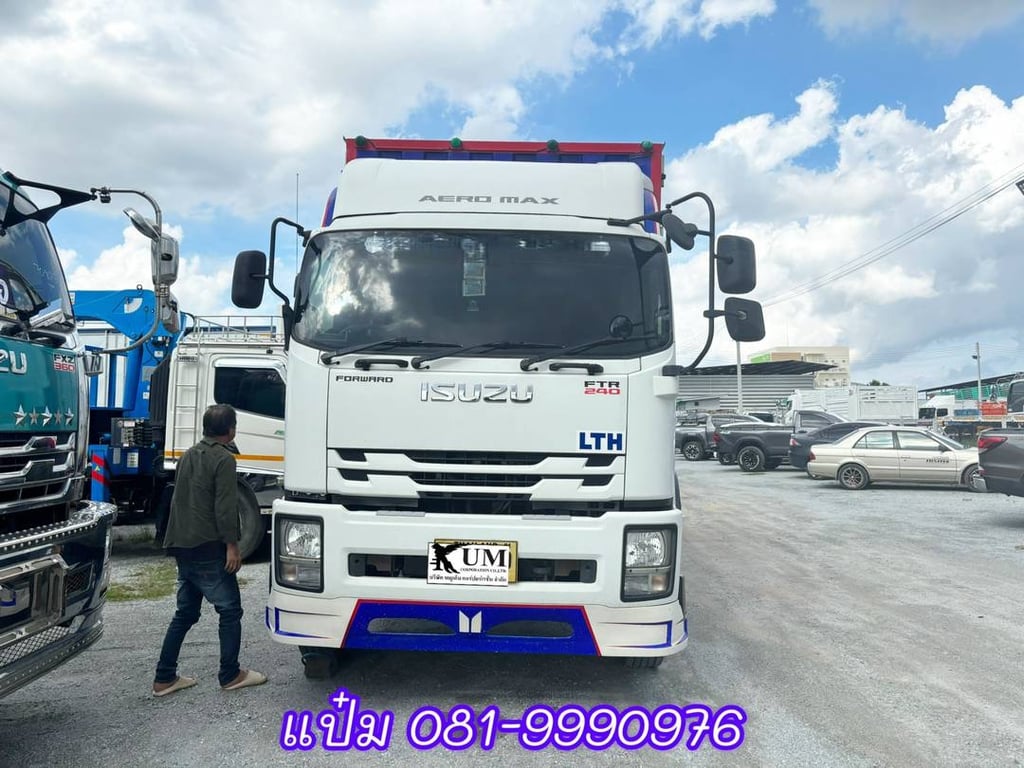 🚚หกล้อตู้สิบบาน ปี 2564 ISUZU  FTR  240 เเรงม้า Sาคา 1,390,000.- (0629)