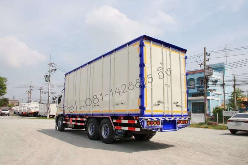 สิบล้อตู้สิบบาน HINO FL8J 260 แรง ปี 2566 (1698) สิบล้อตู้สิบบาน HINO FL8J 260 แรง ปี 2566 (1698)
