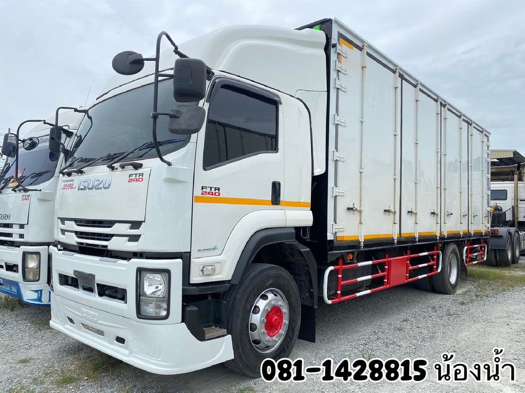 ISUZU FTR 240แรงม้า รถบรรทุก 6ล้อ ตู้แห้ง ปี2021 (5105) ISUZU FTR 240แรงม้า รถบรรทุก 6ล้อ ตู้แห้ง ปี2021 (5105)