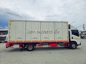 หกล้อตู้สิบบาน ISUZU FRR 190 แรง ปี 2556 (0034) หกล้อตู้สิบบาน ISUZU FRR 190 แรง ปี 2556 (0034)