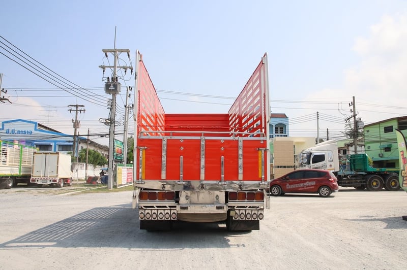 สิบล้อคอก HINO FL8J 260 แรง ปี 2559 (2895)