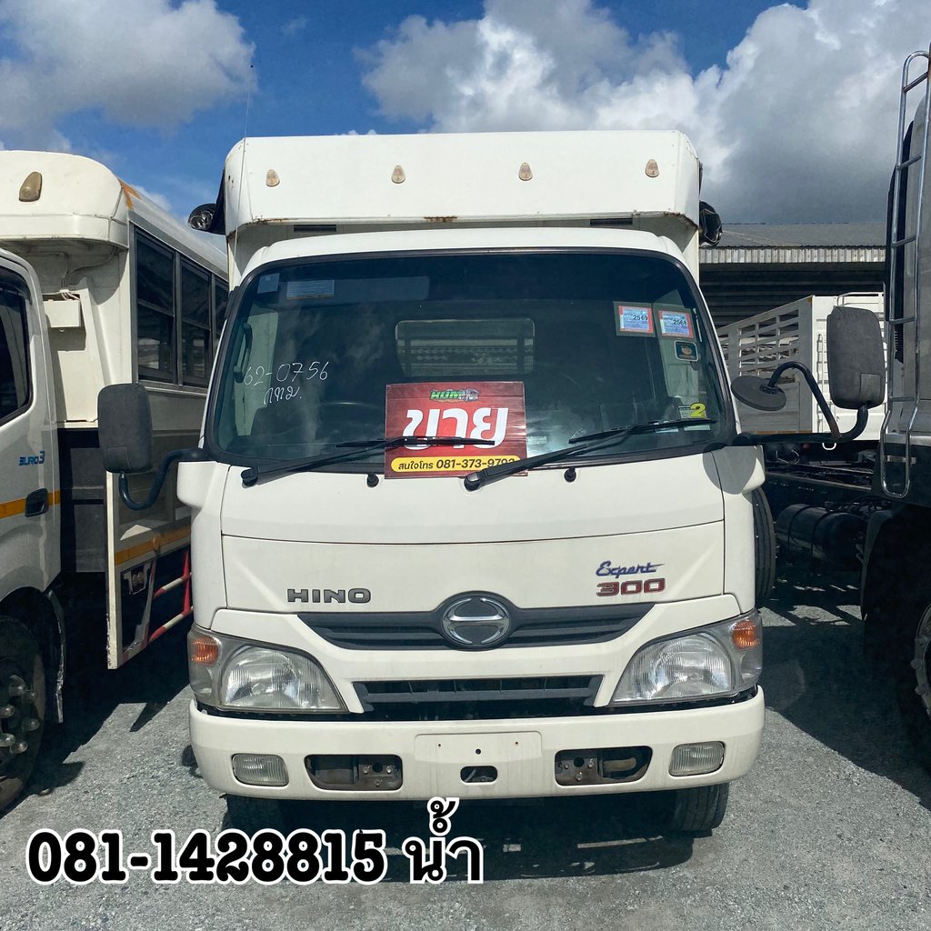🚚 หกล้อโดยสาร HINO XZU 150 แรง ปี 2557 (0756) 🚚 หกล้อโดยสาร HINO XZU 150 แรง ปี 2557 (0756)