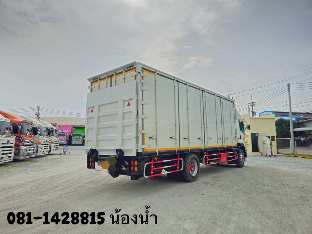 ISUZU FTR 240แรงม้า รถบรรทุก 6ล้อ ตู้แห้ง ปี2021 (5105) ISUZU FTR 240แรงม้า รถบรรทุก 6ล้อ ตู้แห้ง ปี2021 (5105)