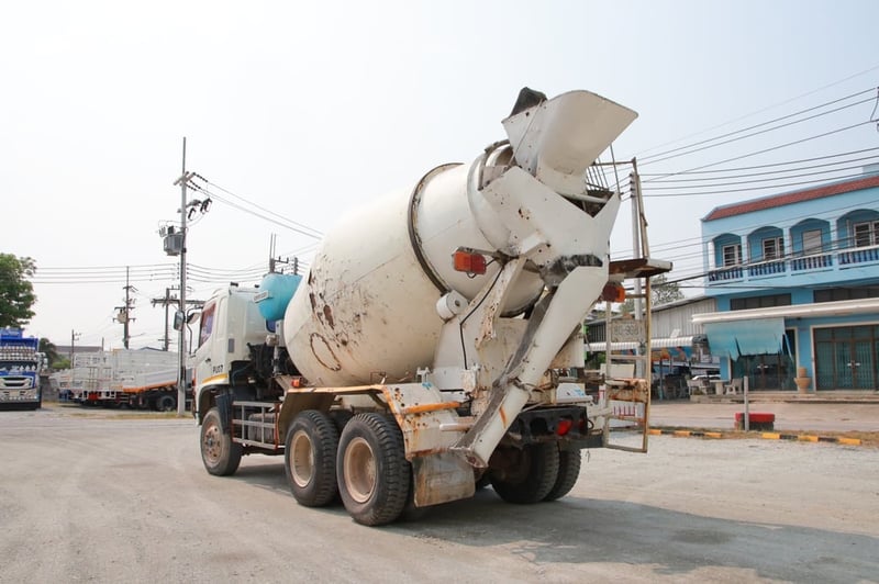 สิบล้อโม่ปูน HINO FM1A 330 แรง ปี 2556 (9081)