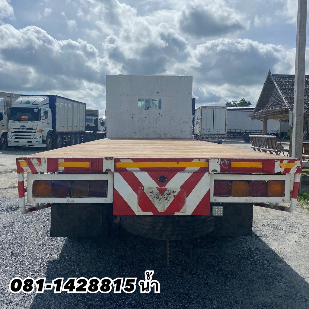 🚚 สิบล้อพื้นเรียบ ISUZU FVM 240 แรง ปี 2556 (7288) 🚚 สิบล้อพื้นเรียบ ISUZU FVM 240 แรง ปี 2556 (7288)