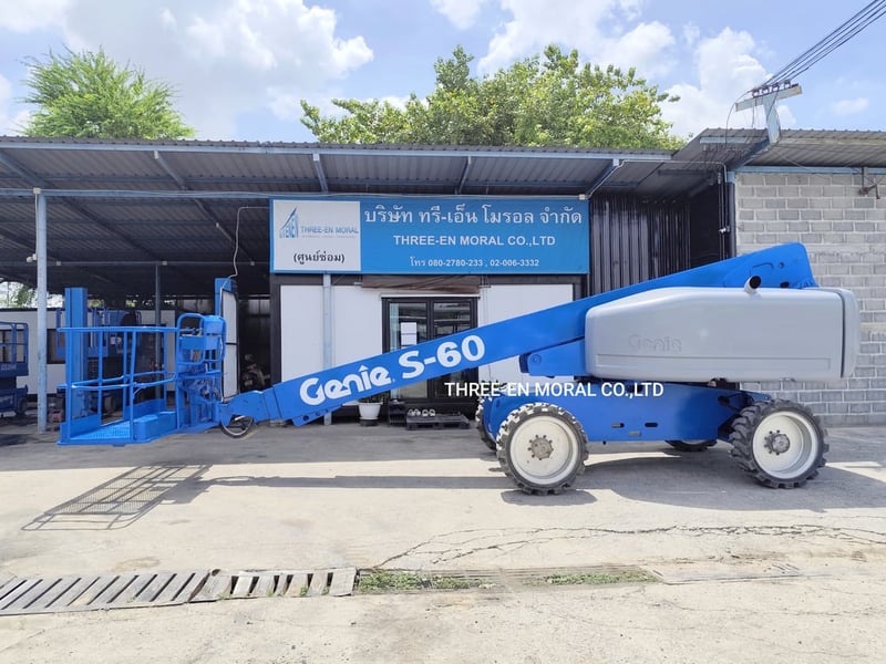 รถกระเช้า Boom Lift Genie S60 