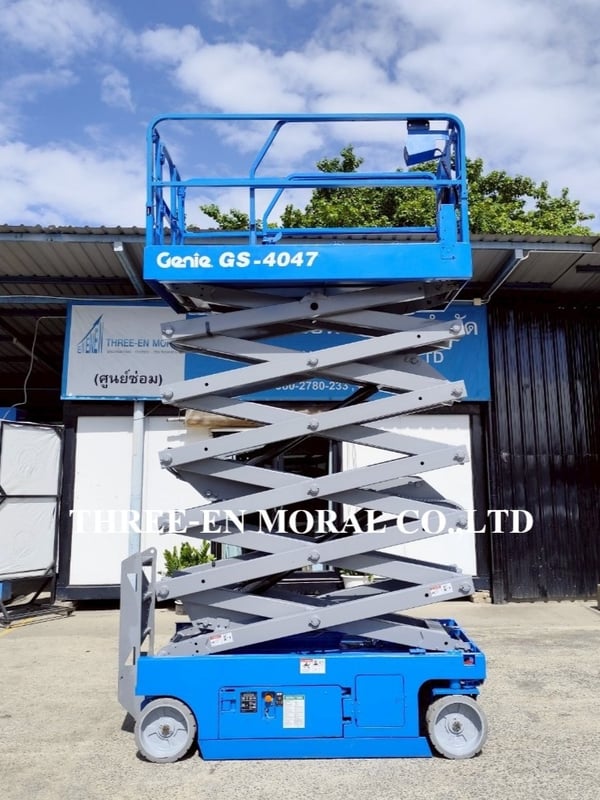 รถกระเช้า Scissor Lift Genie GS-4047