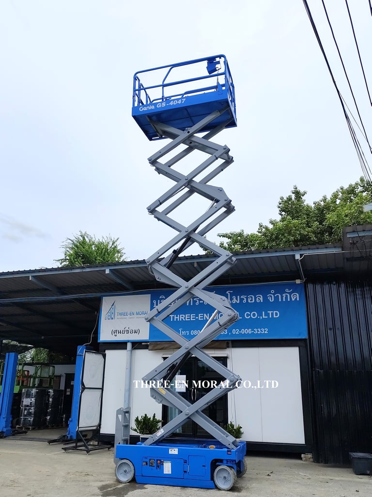 รถกระเช้า Scissor Lift Genie GS-4047 รถกระเช้า Scissor Lift Genie GS-4047