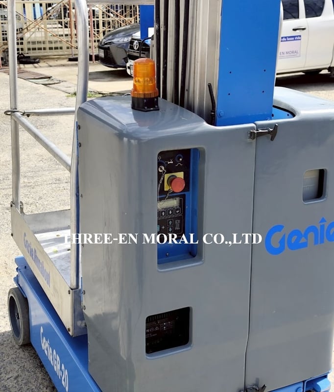 รถกระเช้า Personal Lift Genie GR20