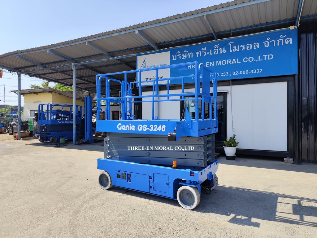 รถกระเช้า Scissor Lift Genie GS-3246 รถกระเช้า Scissor Lift Genie GS-3246